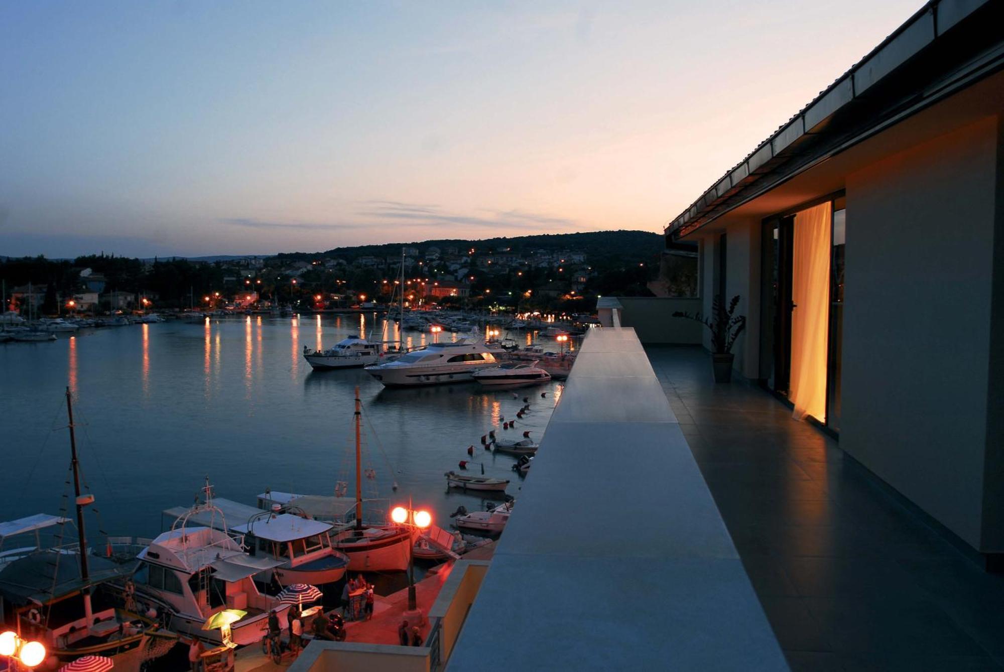 Hotel Marina Krk Town Exterior foto